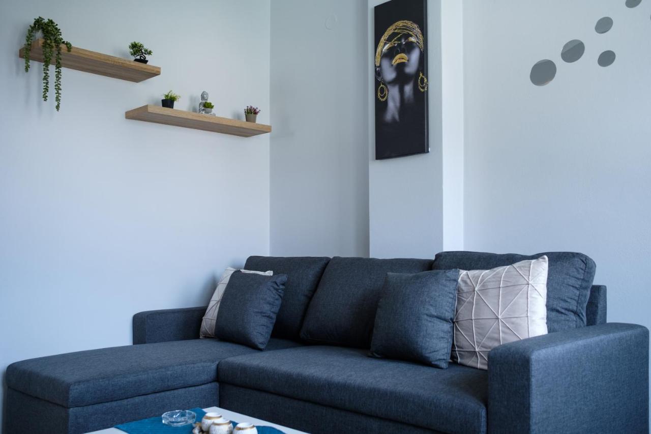 Akis Villa Studios & Apartment With Pool By Hotelius Agios Georgios Pagon Exterior foto