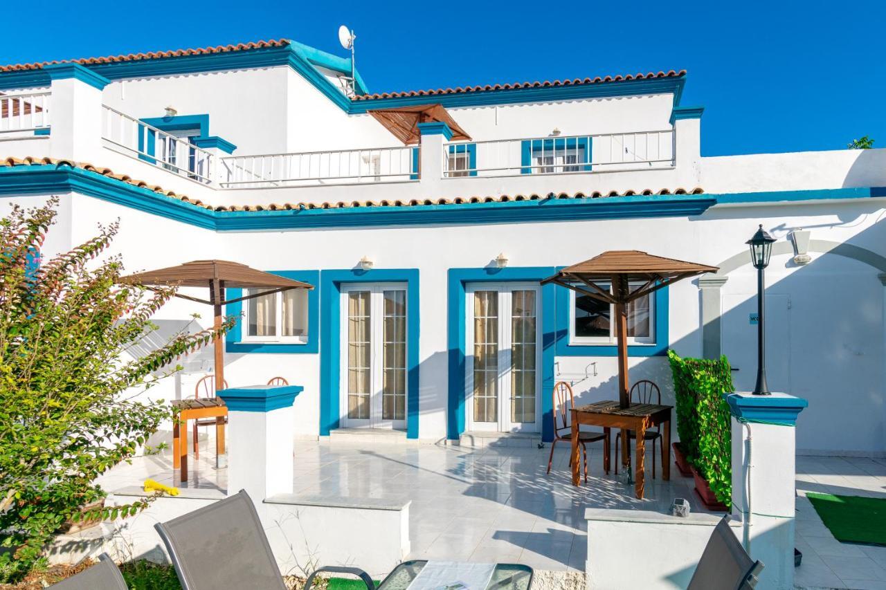 Akis Villa Studios & Apartment With Pool By Hotelius Agios Georgios Pagon Exterior foto